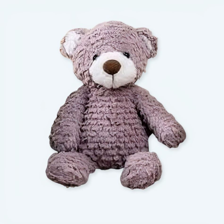 安らかな夜を過ごすための、とても柔らかい抱き心地のテディベア。The Plush Company