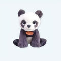 黒と白のパンダのぬいぐるみ。お子様にぴったりの、抱きしめたくなるような柔らかいおもちゃです。 - The Plush Company