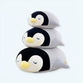 柔らかくて眠そうな子供用ペンギンのぬいぐるみ。冬の抱擁に最適。36cm。The Plush Company