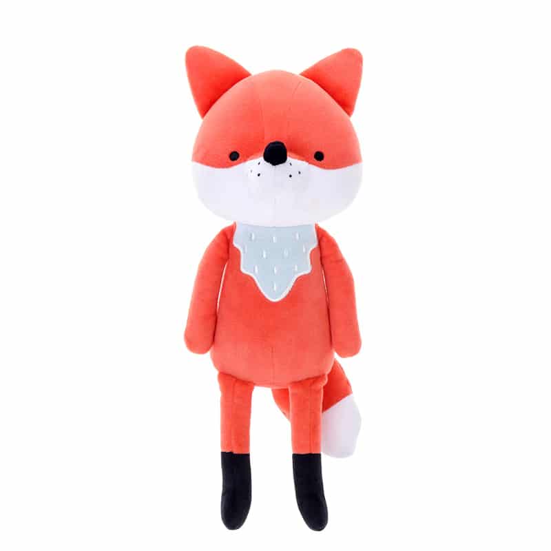 暖かい秋にぴったりの、ふわふわのキツネのぬいぐるみ。赤い色です。The Plush Company