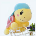 カラフルな帽子をかぶった柔らかい紫色のカメのぬいぐるみ、25cm、The Plush Company